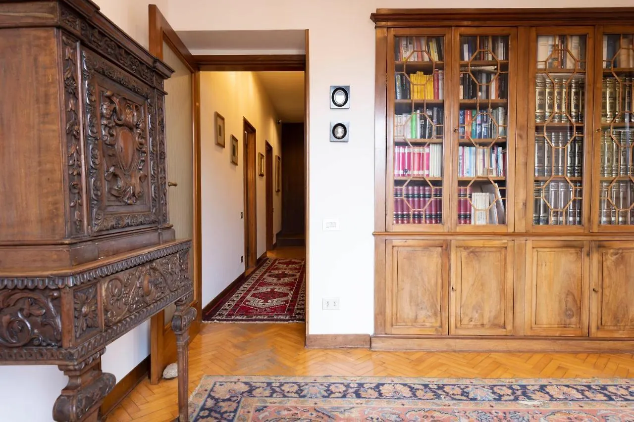 Palazzo Cecchi Luxury Apartment Florence Italy