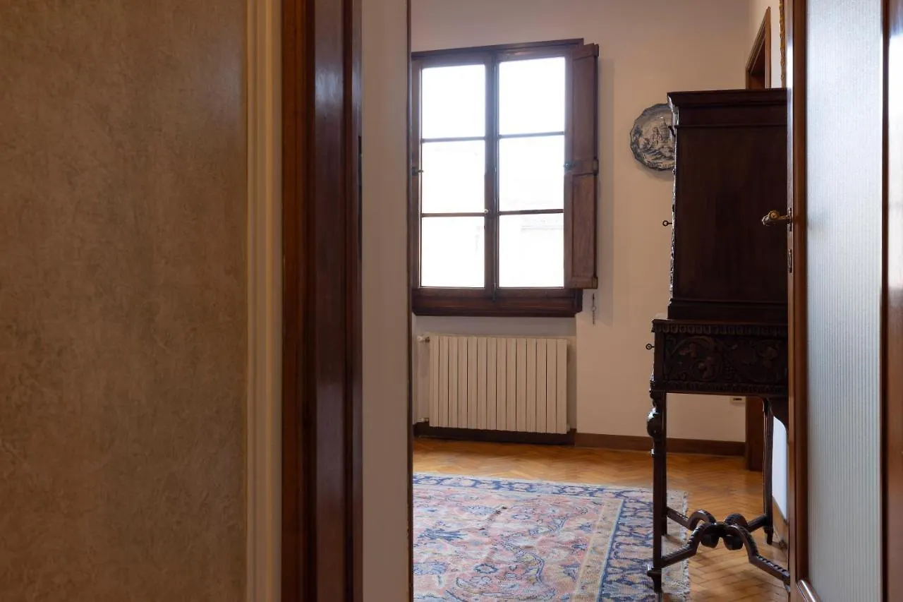 Palazzo Cecchi Luxury Apartment Florence