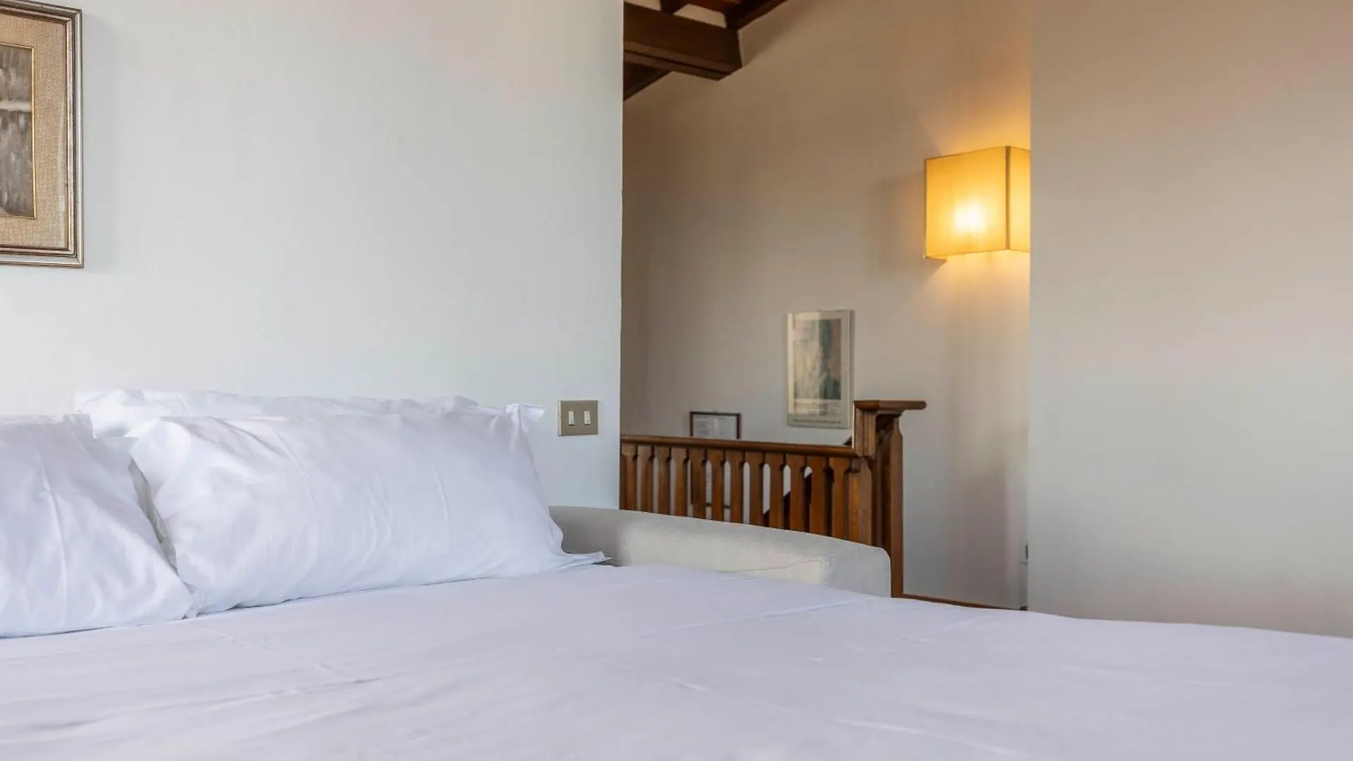 Palazzo Cecchi Luxury Apartment Florence